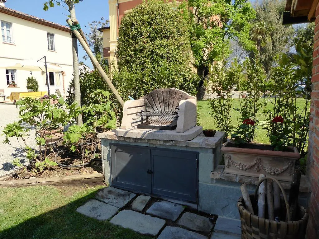 Casa Vacanze Villa Cerine アルトパーショ 0*,  イタリア